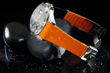 Каучуковый ремешок для Explorer II 42 мм, 226570. Для оригинальной застежки Rolex (не включена в комплект). Цвет: Vulchromatic: Mandarin Orange / Jet Black