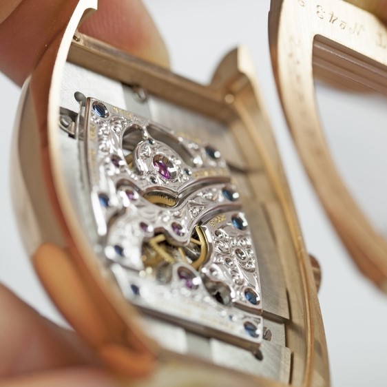 Ремонт швейцарских часов по регламенту